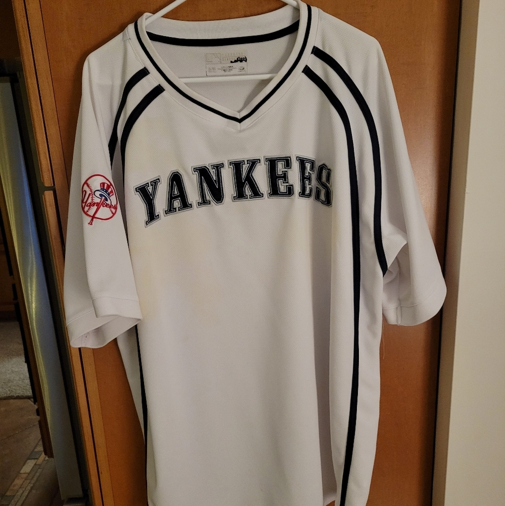 New York Yankees Genuine XL pullover jersey TRUE FAN GENUINE MLB MERCHANDISE